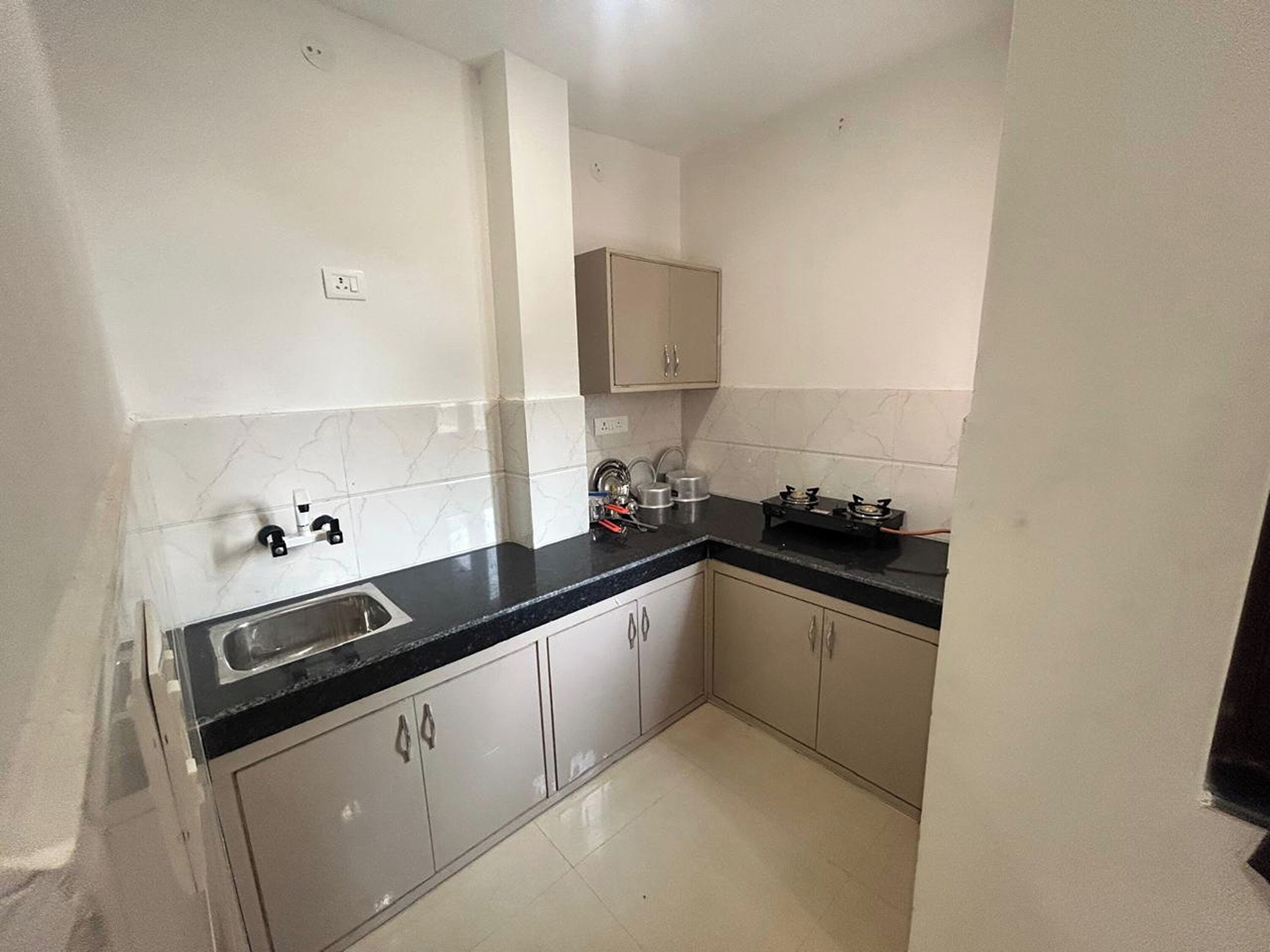 Kamar Deluks | Dapur pribadi | Mesin pembuat kopi/teh dan ketel listrik