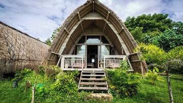 Deluxe Bungalow | Desk, free WiFi, bed sheets