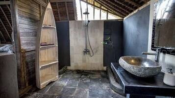 Deluxe-Bungalow | Badezimmer