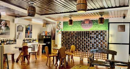 Barelle Hostel, Coffee And Wine Bar