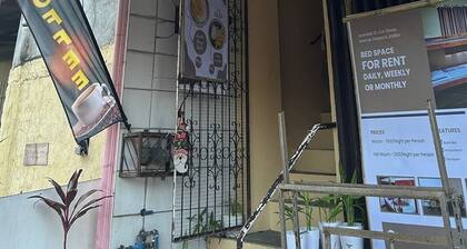 Barelle Hostel, Coffee And Wine Bar