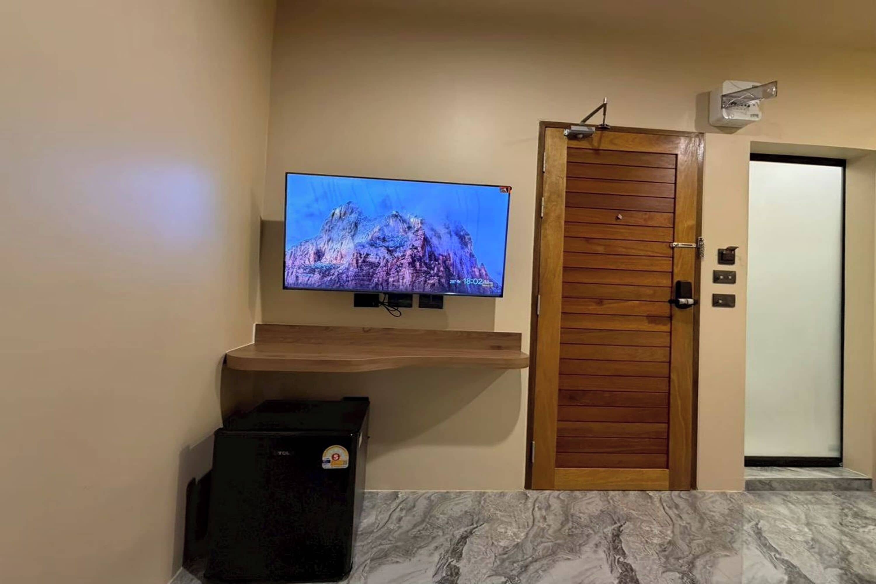 Chambre Standard, 1 grand lit | Bureau, Wi-Fi gratuit, draps fournis