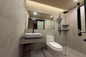 Premier Deluxe Room With Bathtub Outdoor | Bathroom