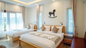 Villa, 3 Bedrooms | Desk, free WiFi, bed sheets