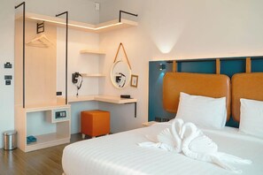 Deluxe Double Room | Minibar, in-room safe, desk, free WiFi - The Posh Khao Kho (Khao Kho)