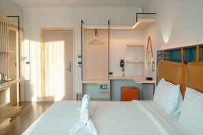 Deluxe Double Room | Minibar, in-room safe, desk, free WiFi - The Posh Khao Kho (Khao Kho)