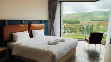 Deluxe-Doppelzimmer | Minibar, Zimmersafe, Schreibtisch, kostenloses WLAN