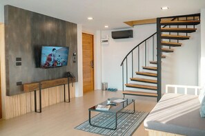 Duplex Villa with Bathtub | Minibar, in-room safe, desk, free WiFi - The Posh Khao Kho (Khao Kho)