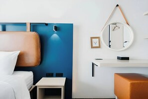 Minibar, una cassaforte in camera, una scrivania, Wi-Fi gratuito