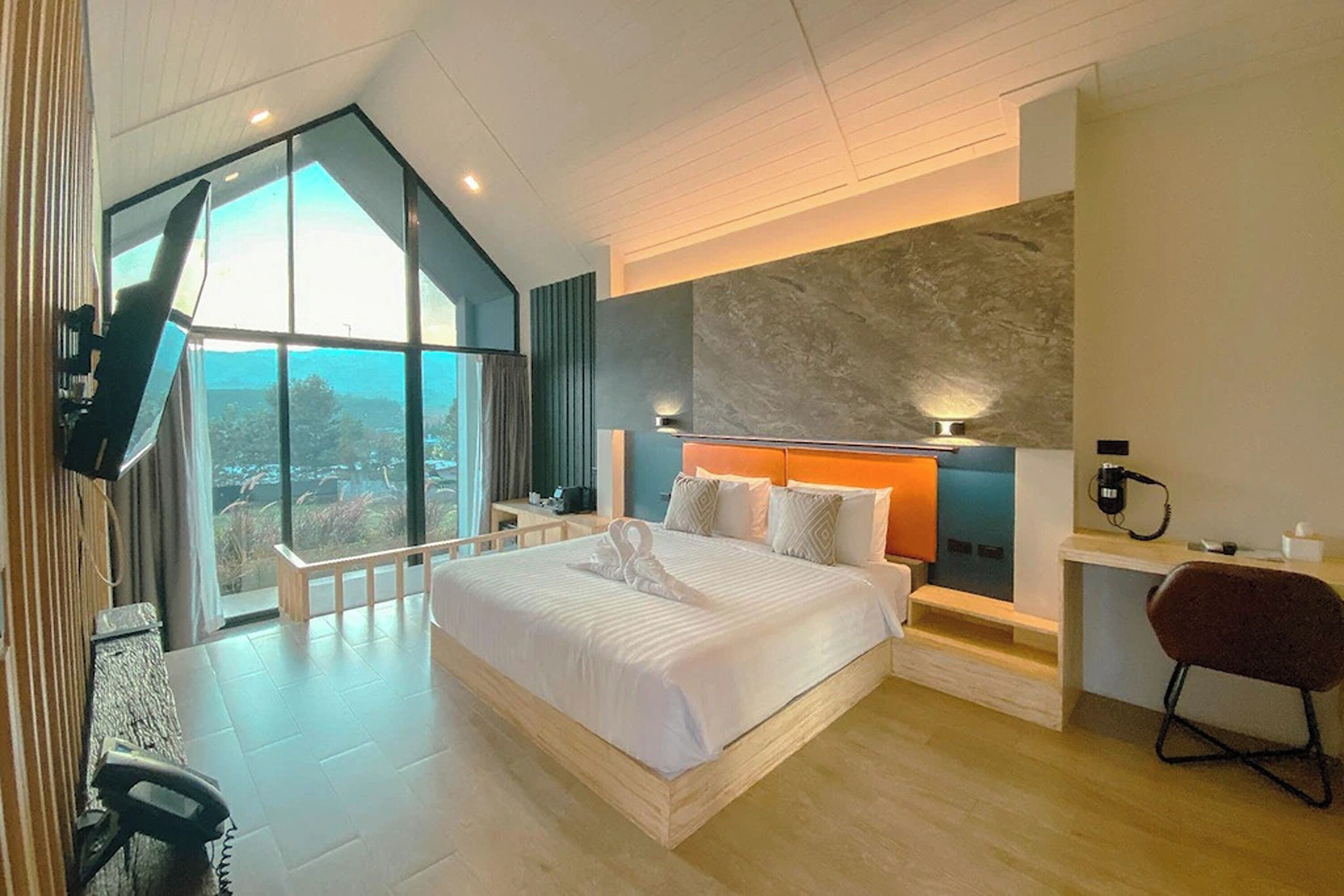 Villa, Bathtub | Minibar, in-room safe, desk, free WiFi