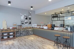 Bar (trong khuôn viên)