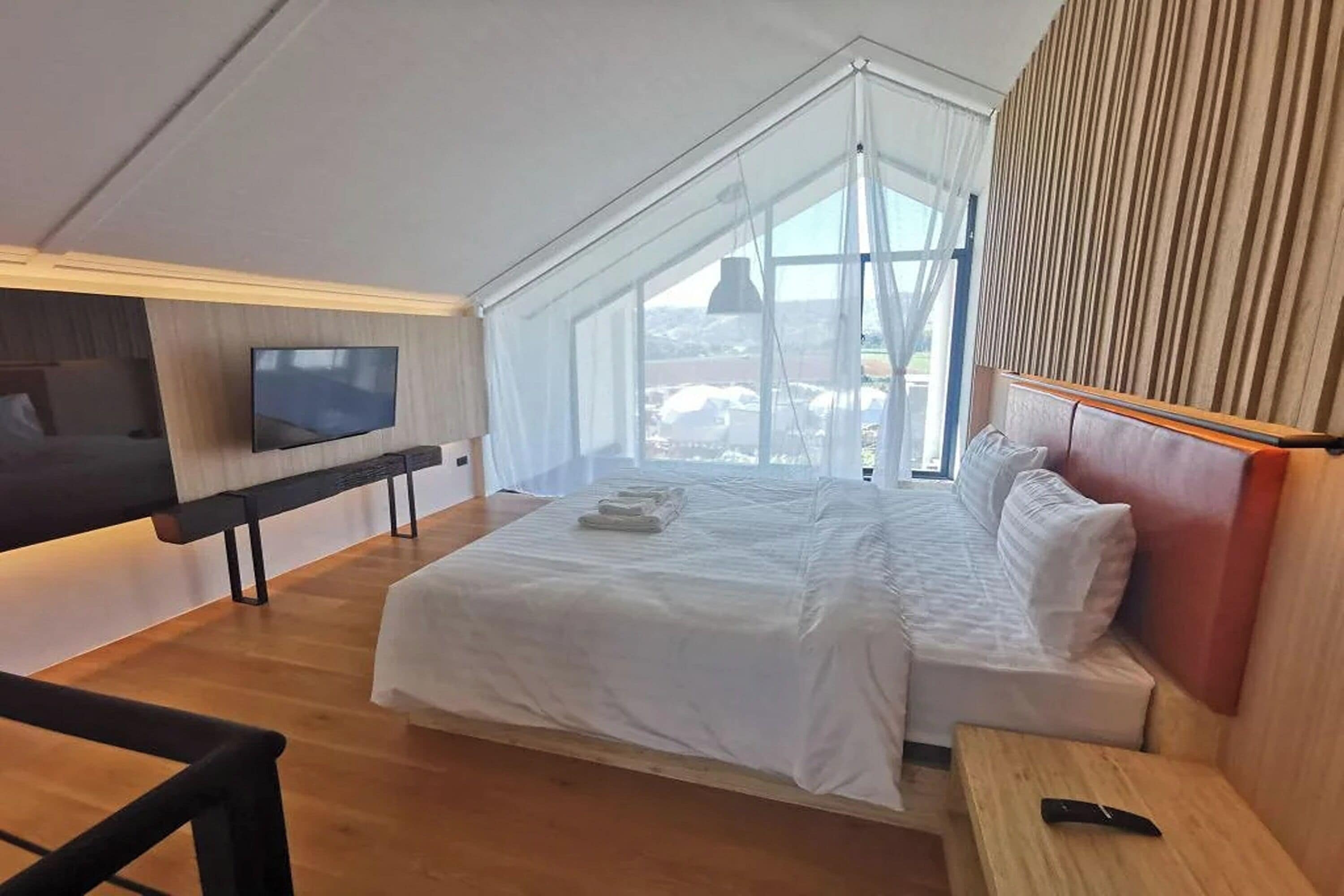 Duplex Villa with Bathtub | Minibar, caja de seguridad en la habitación, escritorio y wifi gratis 