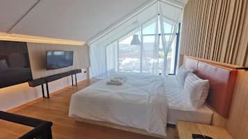 Duplex Villa with Bathtub | Minibar, caja de seguridad en la habitación, escritorio y wifi gratis