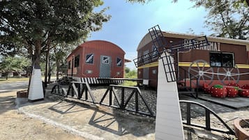 Ngoại thất