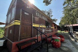 Superior Cabin | Terrace/patio - Rabiangmai Resort (Kanchanaburi)