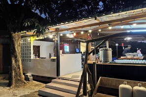 منطقة  تناول الإفطار