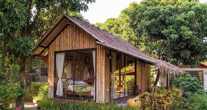 Lion Cafe Resort