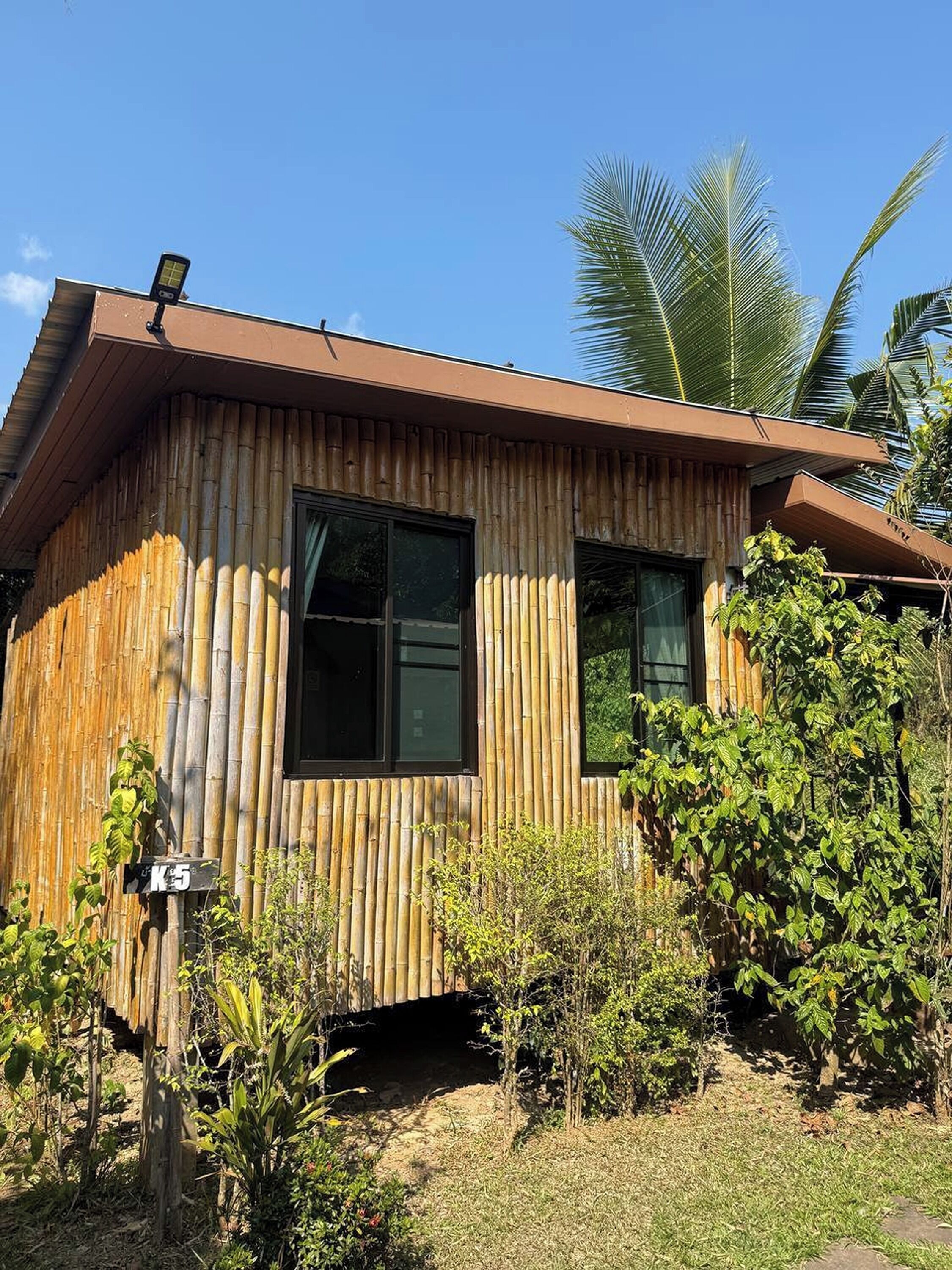 Room, 1 Bedroom, River View | Free WiFi, bed sheets