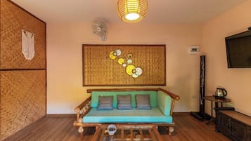 Double Room, Garden View | Free WiFi, bed sheets