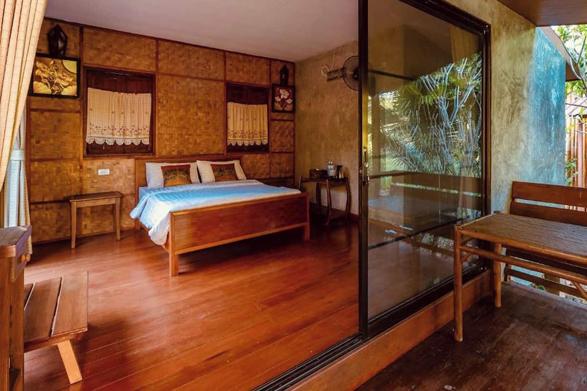 Room, 1 Bedroom, River View | Free WiFi, bed sheets