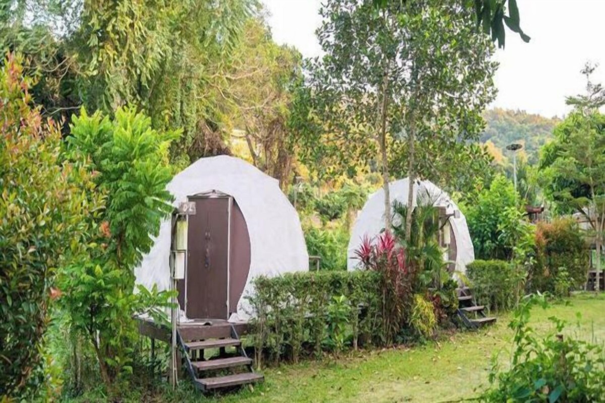 Deluxe Tent