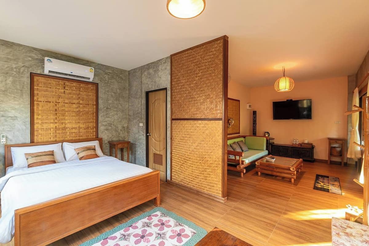 Double Room, Garden View | Free WiFi, bed sheets