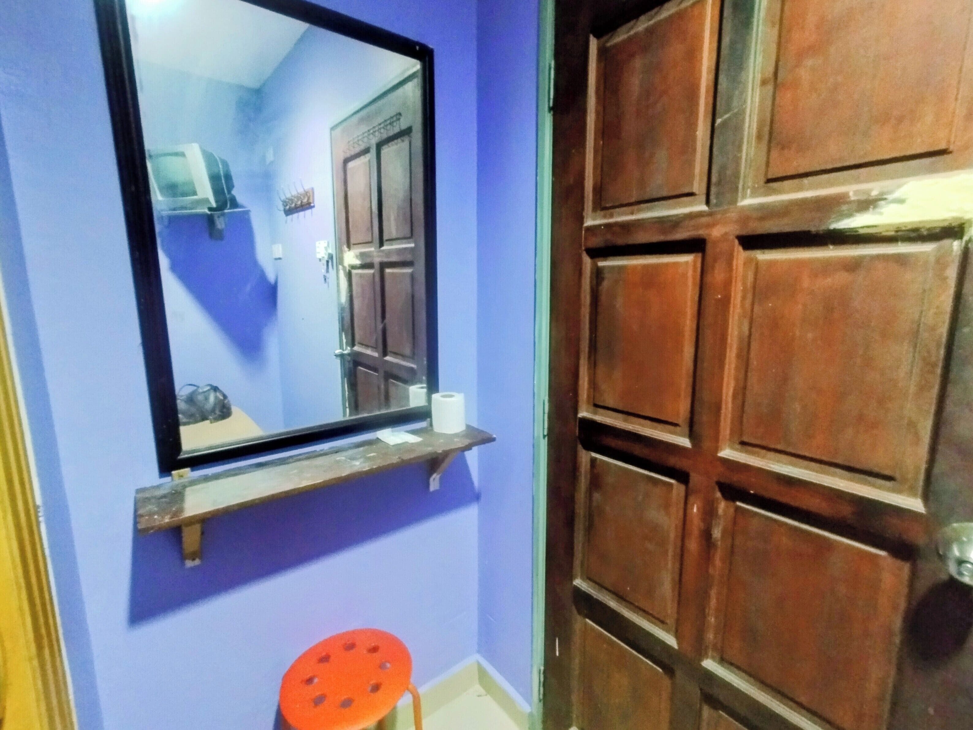 Single Room | Free WiFi, bed sheets