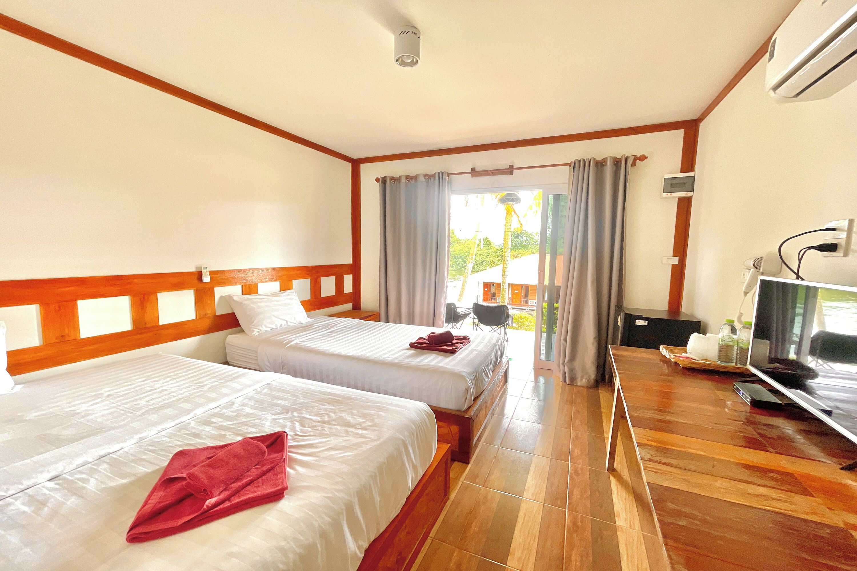 Bungalow | Een bureau, gratis wifi, beddengoed