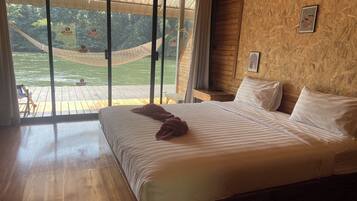 Exclusive Double Room | Desk, rollaway beds, bed sheets