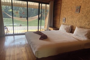 Phòng đôi Exclusive | Bàn, giường gấp/giường phụ (phụ phí), bộ trải giường 