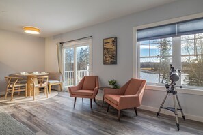 Televisor intel·ligent, llar de foc i videojocs 