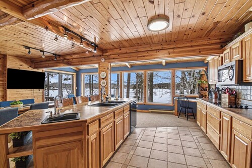 5K+ Sq Ft Waterfront Retreat; Sleeps 23–28+; Pool, Arcade, Beach, Kayak & More