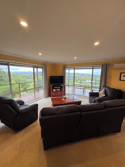 Three bedroom house with panoramic views of Wonboyn Lake and Disaster Bay.