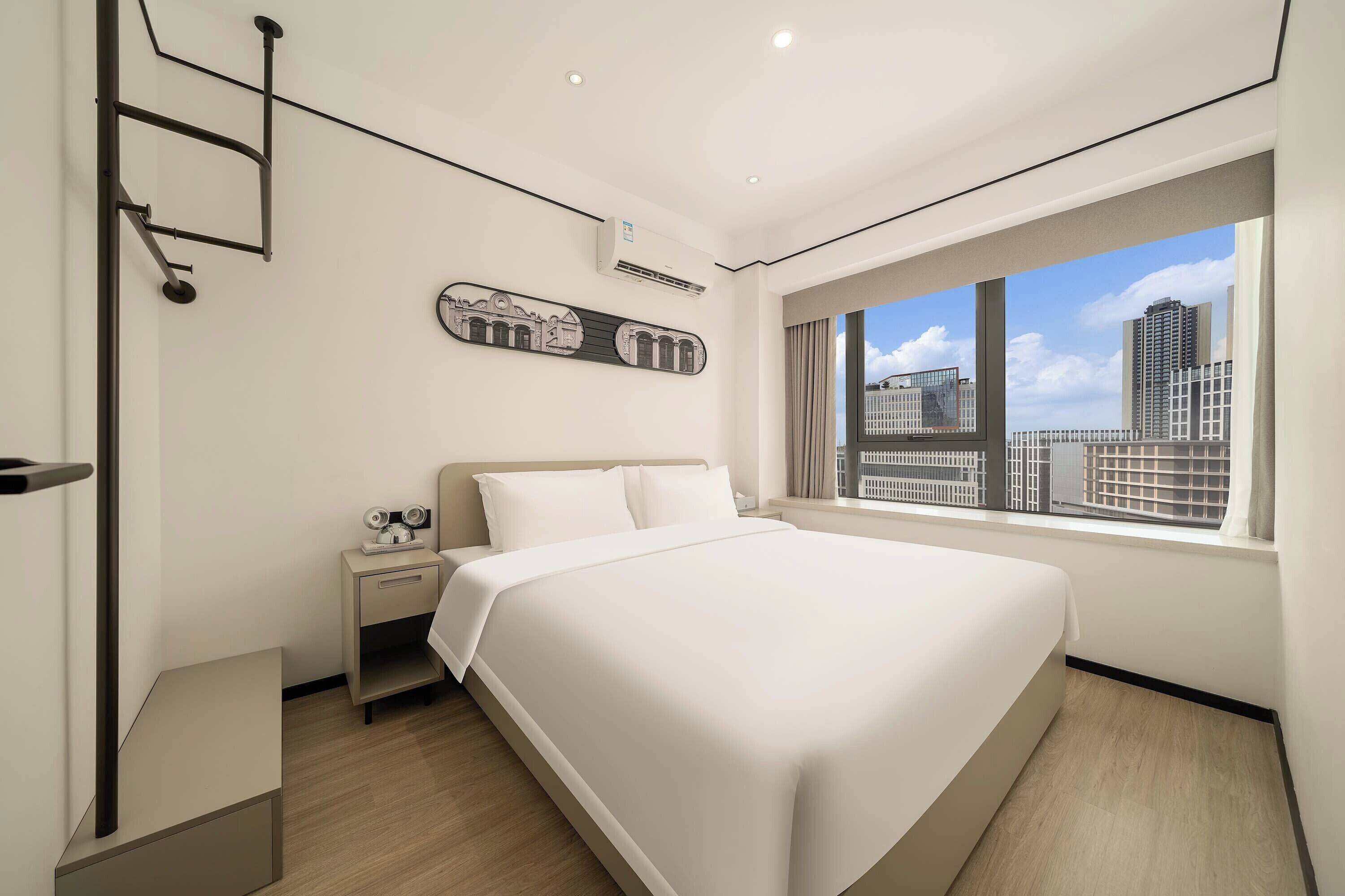 Panoramic Suite, City View | View from room