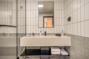 Panoramic Suite, City View | Bathroom | Free toiletries, hair dryer, bathrobes, slippers