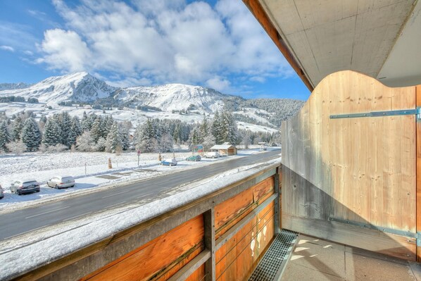 Mountain View - Hotel Relais Alpin Family Room & Balcony3 132, Les Mosses, Switzerland (Les Mosses)
