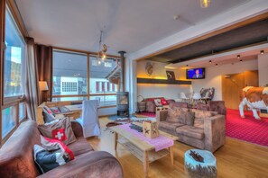 TV - Hotel Relais Alpin Single Ski In-Out 3, Les Mosses, Switzerland (Les Mosses)