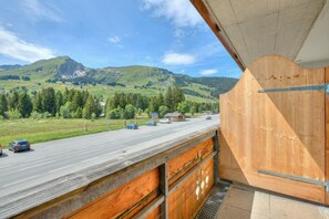 Property grounds - Hotel Relais Alpin Family Room & Balcony2, Les Mosses, Switzerland (Les Mosses)