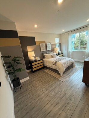 4 Schlafzimmer, Bügeleisen/Bügelbrett, WLAN, Bettwäsche