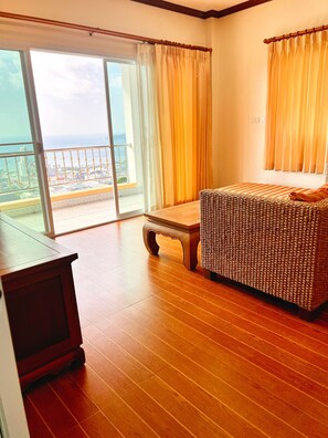 Interior - Sunset Ocean View 3-king bed Villa Directly Above Patong (Phuket)
