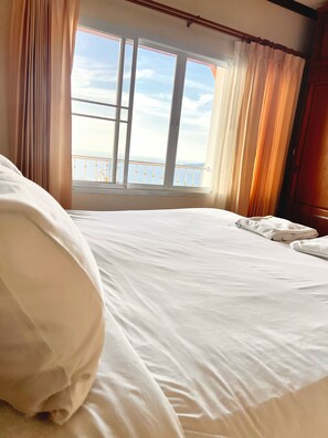 Iron/ironing board, WiFi, bed sheets - Sunset Ocean View 3-king bed Villa Directly Above Patong (Phuket)