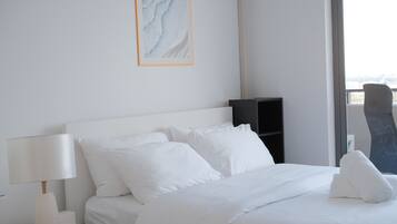 3 bedrooms, WiFi, bed sheets, wheelchair access