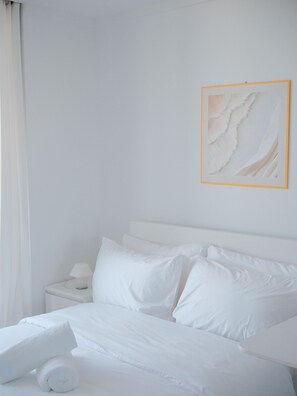 3 bedrooms, WiFi, bed sheets, wheelchair access - Water View | 10 mins Airport| Walk to Station (Wolli Creek)