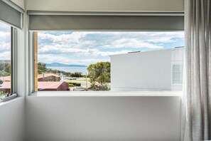 Interior - Little Bich Retreats - Aggots 02 (Glamorgan-Spring Bay)