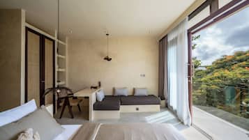 Desk, free WiFi, bed sheets