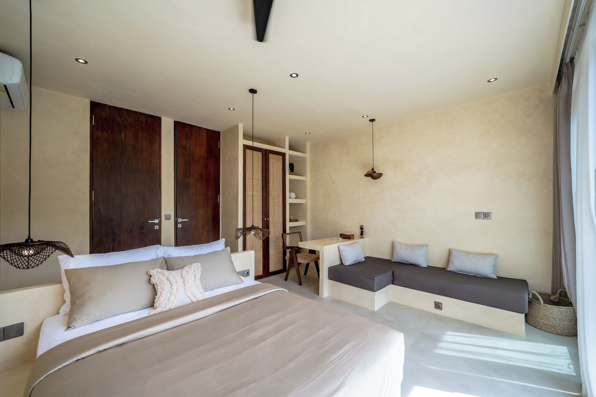 Villa, 3 Bedrooms, Patio, Pool View | Desk, free WiFi, bed sheets