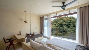 Desk, free WiFi, bed sheets