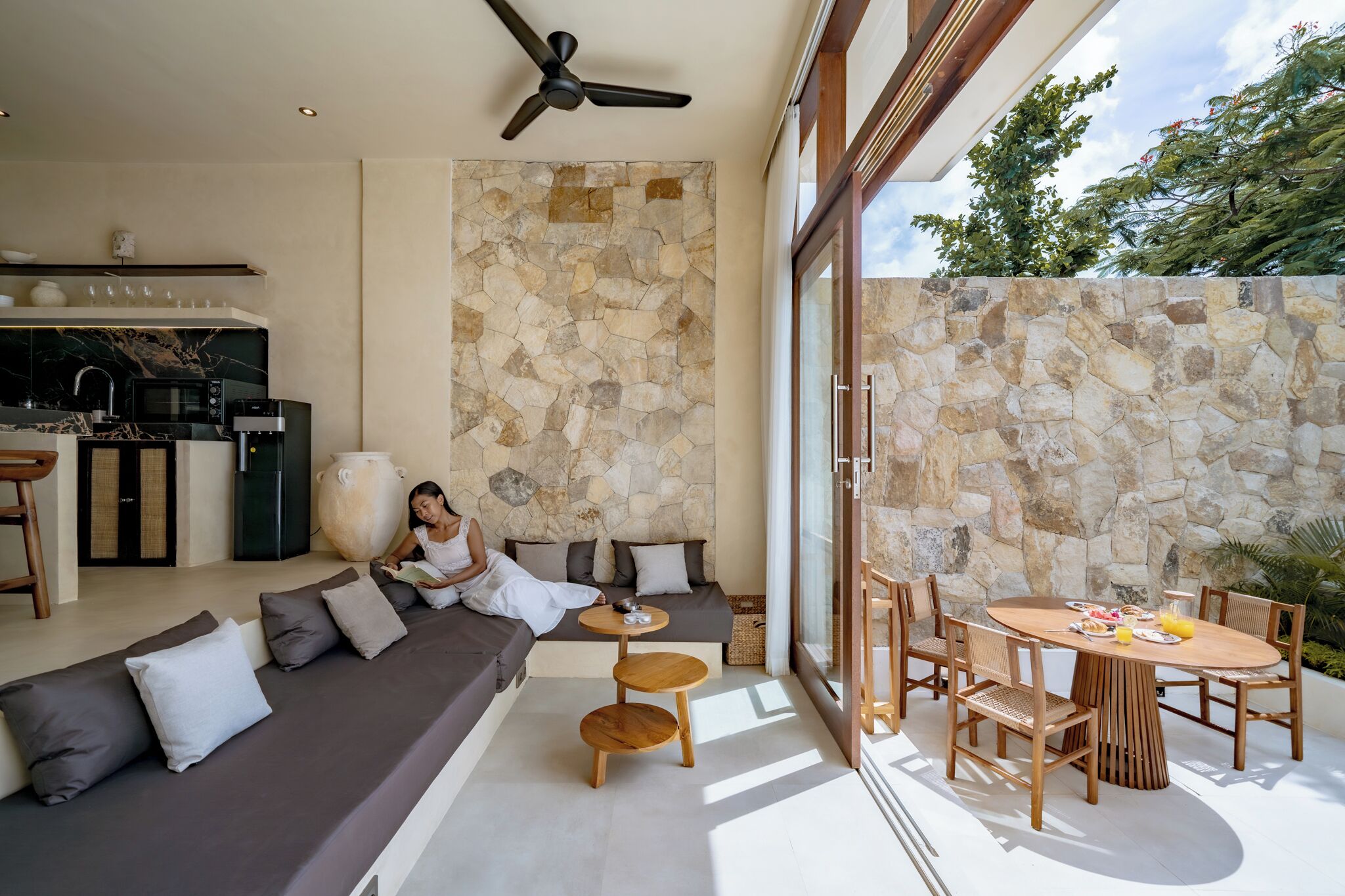 Villa, 3 Bedrooms, Patio, Pool View | Living area