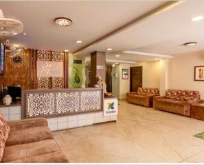 Reception - Hotel Red Coral by Trinetra (Haridwar)