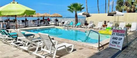 Piscine extérieure, piscine chauffée